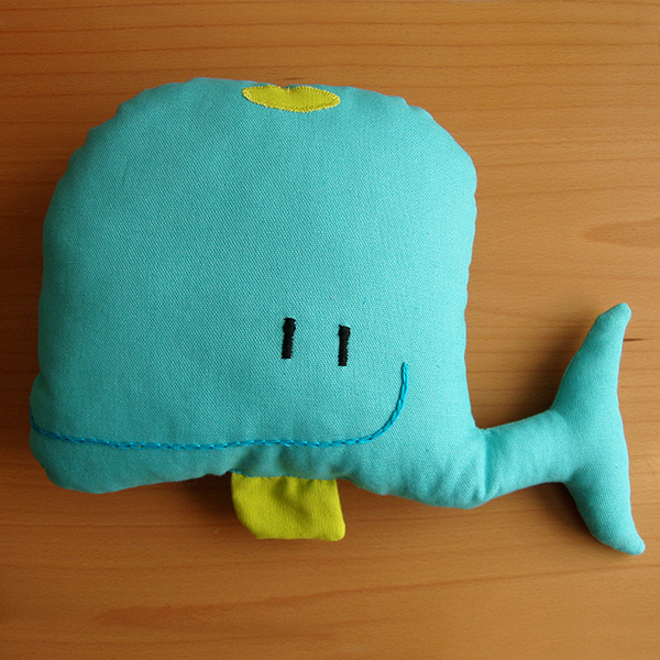 doudou baleine bleue